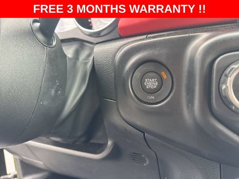 Used 2022 Jeep Wrangler Unlimited Rubicon w/ LED Lighting Group AWD/4WD image 45