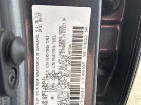 Used 2023 Toyota Tacoma SR AWD/4WD image 29