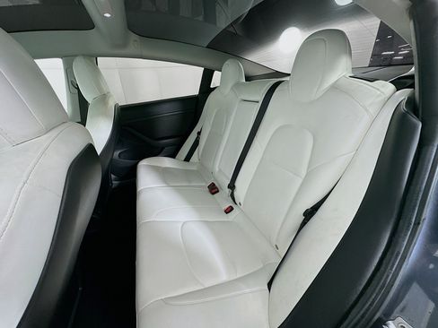 Used 2021 Tesla Model 3 Long Range image 25