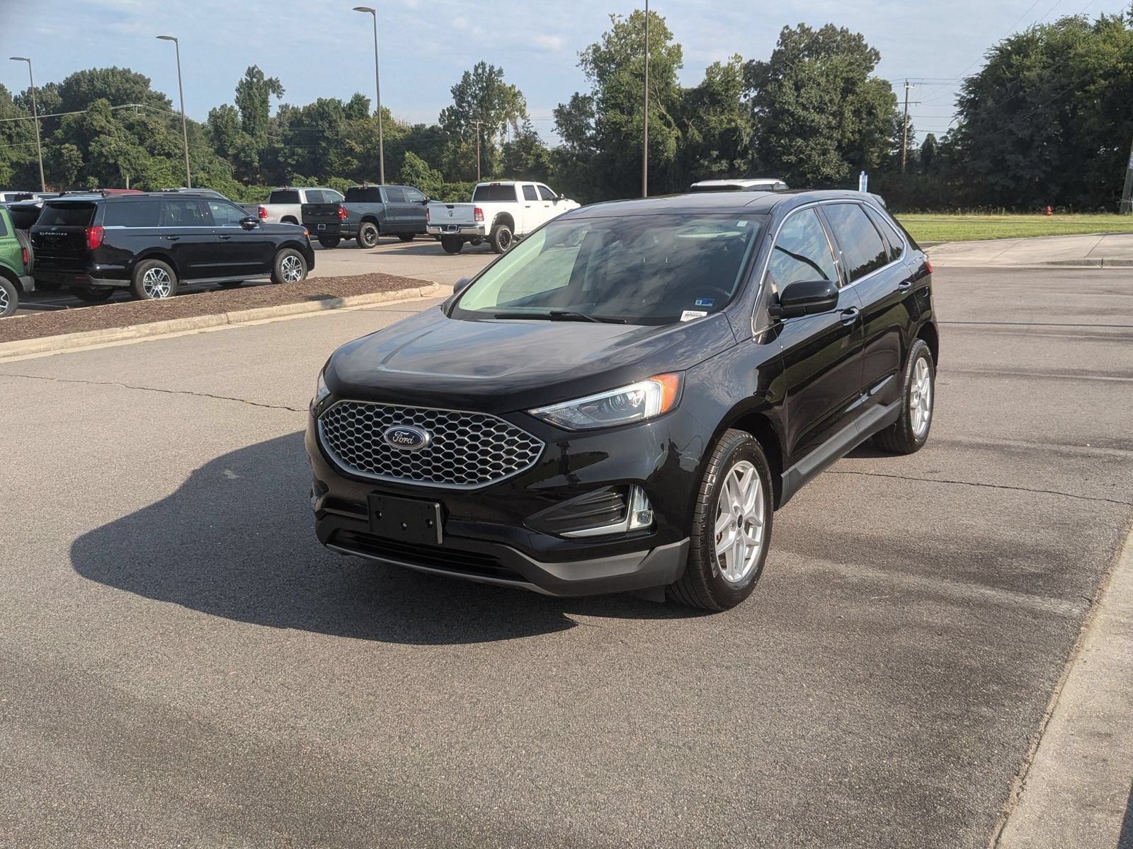 Used 2023 Ford Edge SEL w/ Convenience Package AWD/4WD image 7