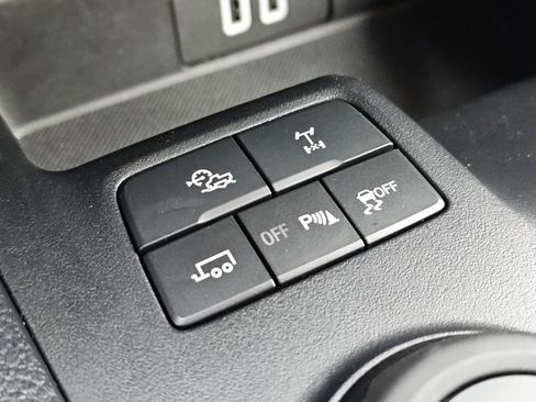 Used 2022 Ford Ranger Lariat w/ Equipment Group 501A High image 11