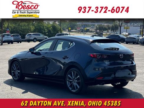 Used 2019 MAZDA MAZDA3 Hatchback w/ Preferred Package FWD image 6
