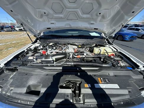 Used 2024 Ford F350 Lariat w/ Chrome Package image 31