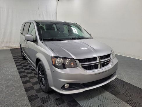 Used 2019 Dodge Grand Caravan GT w/ Safety Sphere Group FWD image 13