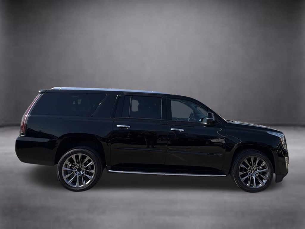 Used 2020 Cadillac Escalade ESV Premium Luxury w/ Escalade Sport Edition AWD/4WD image 10