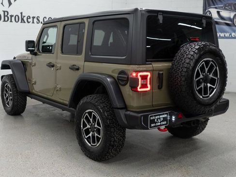 Used 2026 Jeep Wrangler Unlimited Rubicon AWD/4WD image 6
