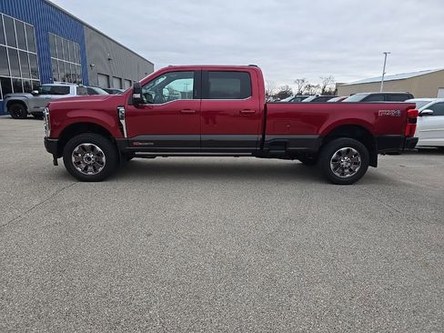 Used 2024 Ford F350 King Ranch w/ FX4 Off-Road Package image 3