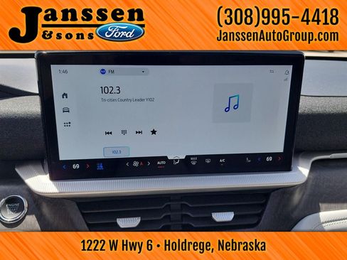 Used 2025 Ford Explorer Platinum w/ Ultimate Package AWD/4WD image 30