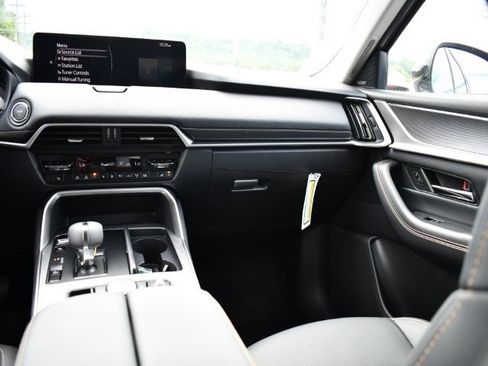 New 2025 MAZDA CX-70 Plug-In Hybrid w/ Premium Pkg image 22