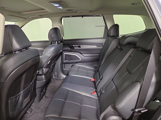 Used 2024 Kia Telluride EX AWD/4WD image 16