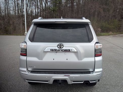 Used 2022 Toyota 4Runner Limited image 5