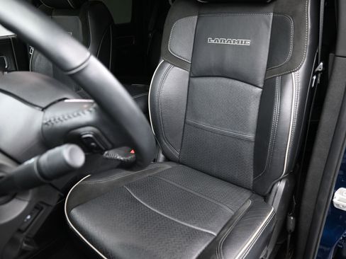 Used 2023 RAM 2500 Laramie w/ Night Edition image 21