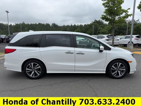 Certified 2024 Honda Odyssey Touring image 8