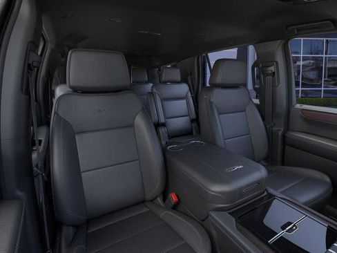 Used 2026 GMC Yukon Denali AWD/4WD image 16