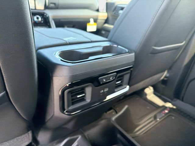 New 2026 GMC Sierra 1500 AT4 w/ AT4 Premium Package AWD/4WD image 16