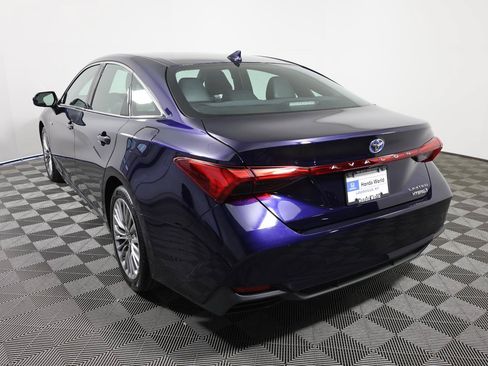Used 2021 Toyota Avalon Limited FWD image 7