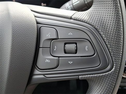 New 2026 Buick Envista Preferred image 16