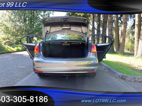 Used 2012 Volkswagen Jetta TDI FWD image 31