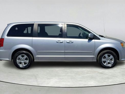 Used 2011 Dodge Grand Caravan Mainstreet w/ PWR Convenience Group image 7