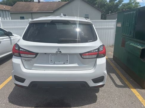 Used 2020 Mitsubishi Outlander Sport ES AWD/4WD image 3