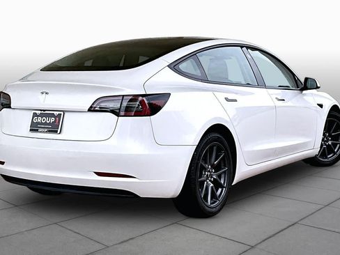Used 2023 Tesla Model 3 Standard Range RWD image 10