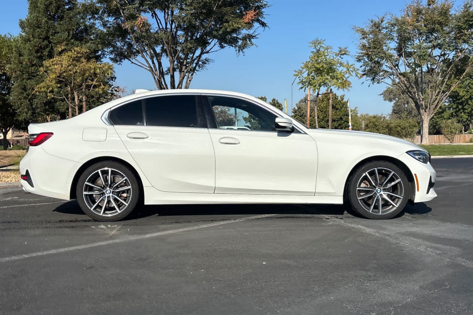 Used 2020 BMW 330i Sedan RWD image 9
