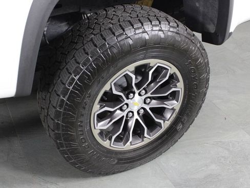 Used 2022 Chevrolet Colorado ZR2 image 10