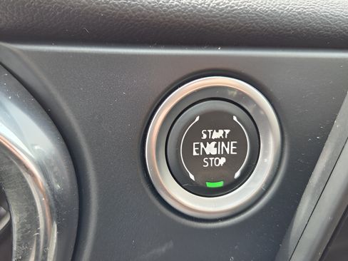 Used 2024 Chevrolet Blazer LT FWD image 22