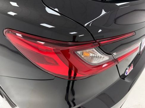 Used 2025 Toyota Camry SE FWD image 36