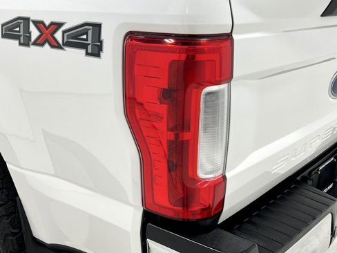 Used 2017 Ford F350 Lariat w/ Lariat Ultimate Package image 39