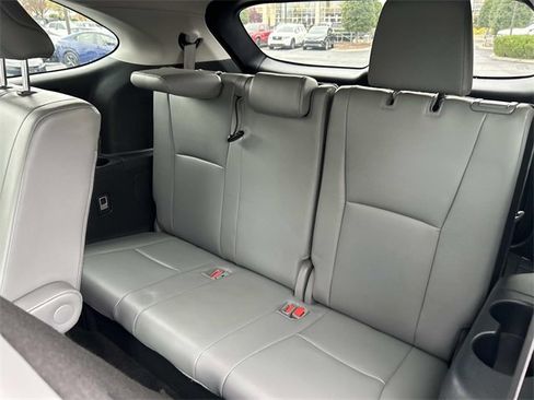 Used 2023 Toyota Highlander XLE image 20