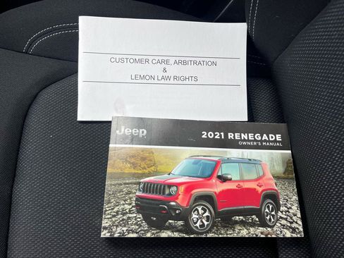 Used 2021 Jeep Renegade Sport FWD image 35