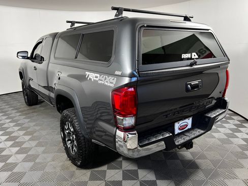 Used 2016 Toyota Tacoma TRD Off-Road w/ Towing Package AWD/4WD image 7
