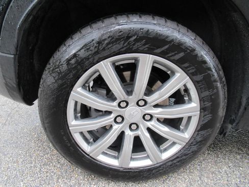 Used 2022 Cadillac XT4 Premium Luxury w/ Safety Alert Package AWD/4WD image 9