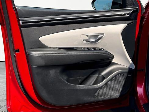 Used 2023 Hyundai Tucson Limited image 19