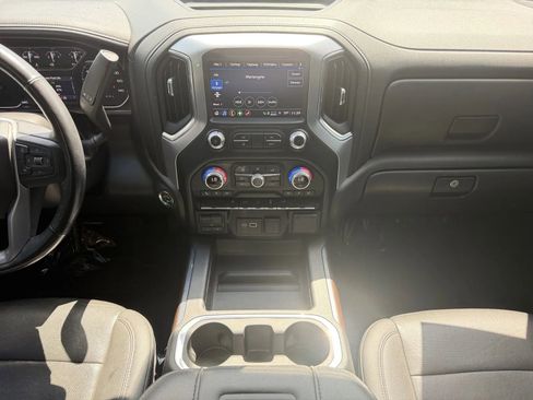 Used 2021 GMC Sierra 1500 SLT w/ SLT Premium Package AWD/4WD image 20