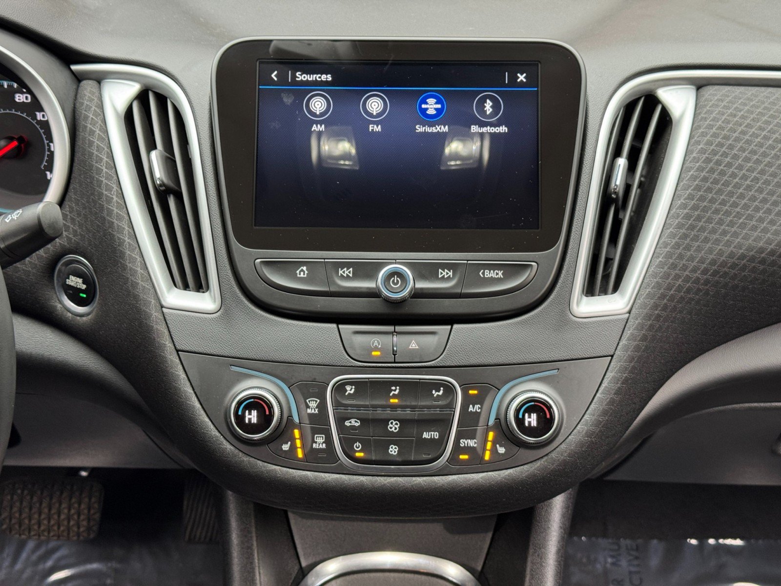 Used 2024 Chevrolet Malibu LT w/ Midnight Edition FWD image 22