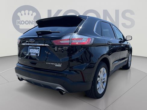 Used 2019 Ford Edge Titanium w/ Equipment Group 301A FWD image 7