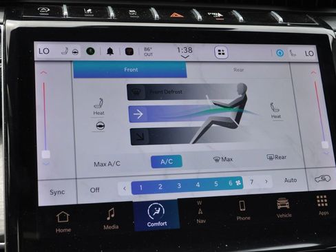 Used 2024 Jeep Grand Cherokee L Limited image 12