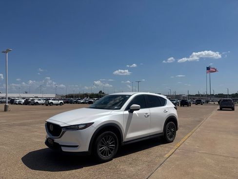 Used 2020 MAZDA CX-5 Touring FWD image 9