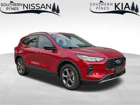 Used 2025 Ford Escape ST-Line AWD/4WD image 1