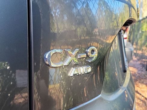 Used 2023 MAZDA CX-9 Touring image 19