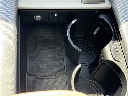 Used 2024 Hyundai Palisade Calligraphy image 35