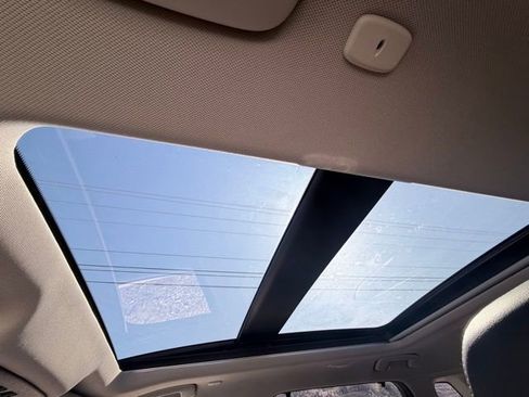 Used 2022 Nissan Rogue Platinum w/ Head-Up Display Package image 20