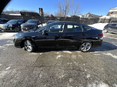 Used 2021 Honda Clarity Touring image 5