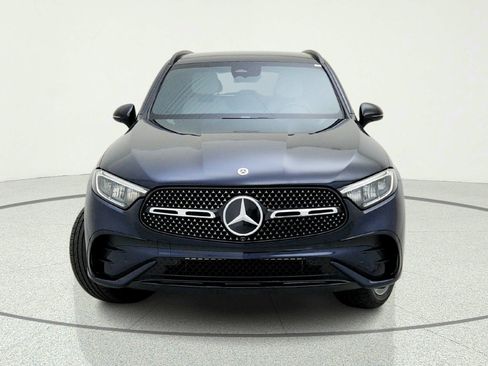 Used 2023 Mercedes-Benz GLC 300 4MATIC image 3