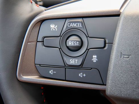 New 2026 Nissan Sentra SR w/ Floor Mat Package FWD image 10