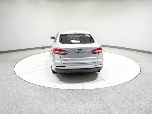 Used 2019 Ford Fusion SEL FWD image 28