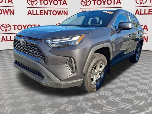 Used 2024 Toyota RAV4 XLE AWD/4WD image 3