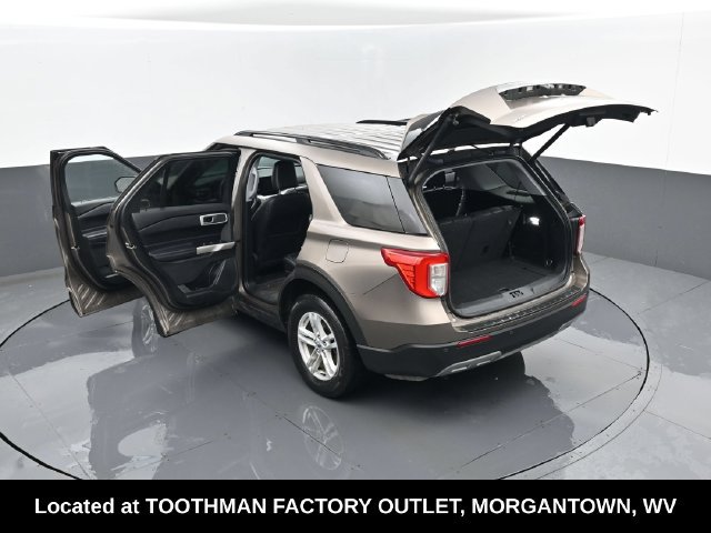 Used 2021 Ford Explorer XLT w/ Equipment Group 202A AWD/4WD image 28